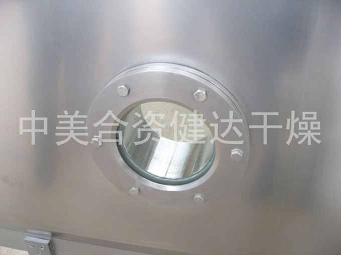 我司生产的方形真空设备倍受客户赞赏